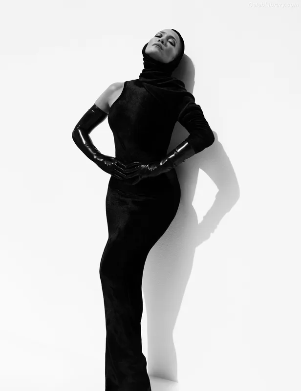 Jennifer Lopez photo 4 of 3409