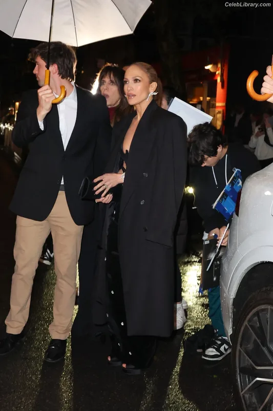 Jennifer Lopez photo 6 of 3409