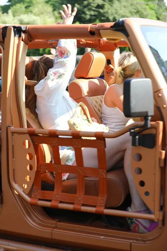 Jennifer Lopez photo 20 of 3409