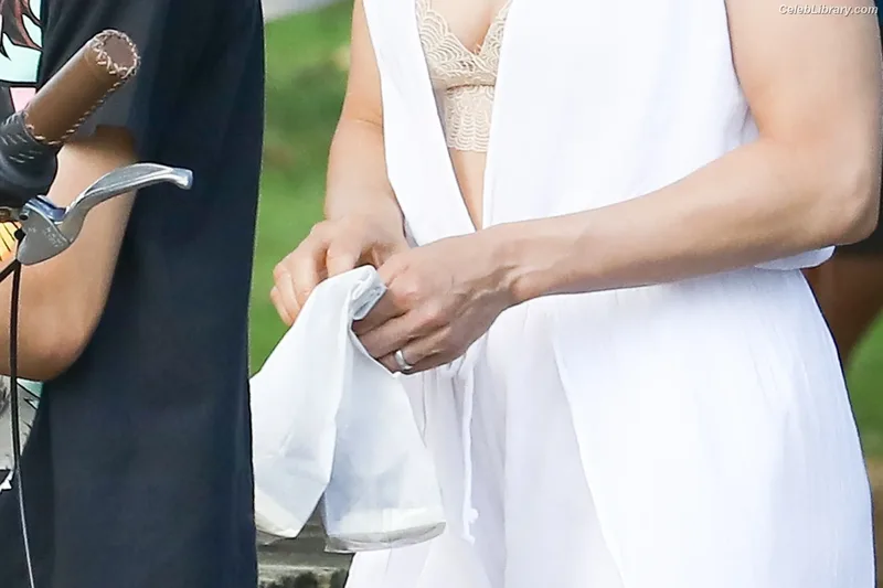 Jennifer Lopez photo 9 of 3409