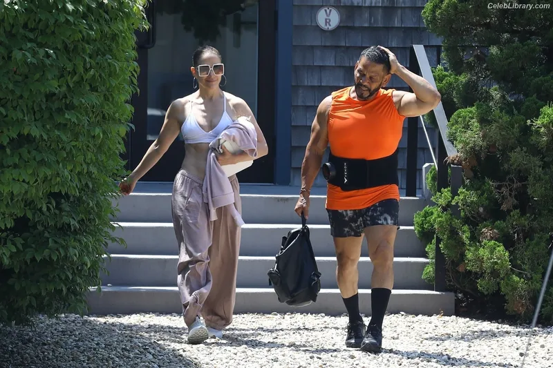Jennifer Lopez photo 13 of 3409