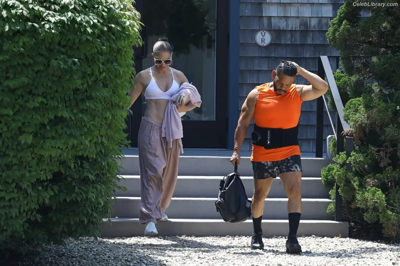 Jennifer Lopez photo 16 of 3409