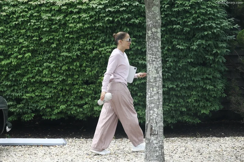 Jennifer Lopez photo 20 of 3409