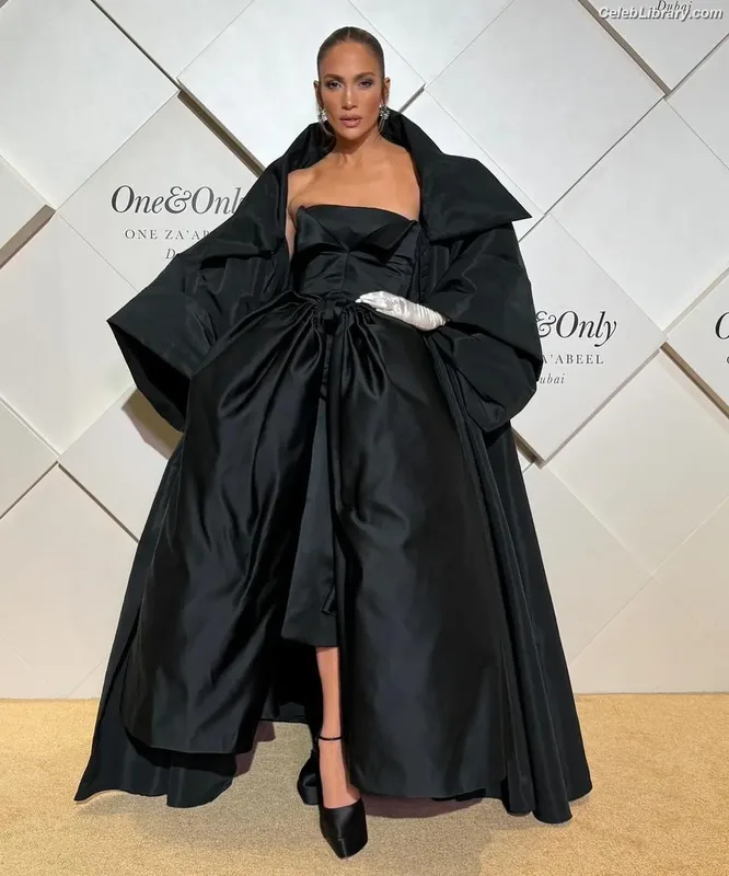 Jennifer Lopez photo 14 of 3409