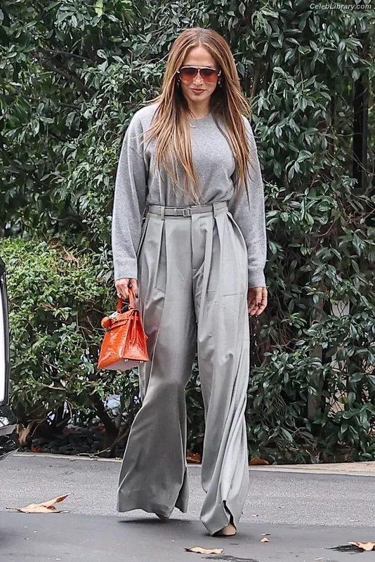 Jennifer Lopez photo 24 of 3409