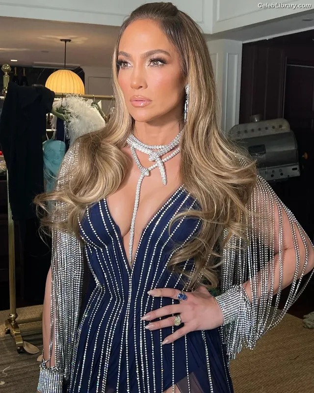 Jennifer Lopez photo 7 of 3409