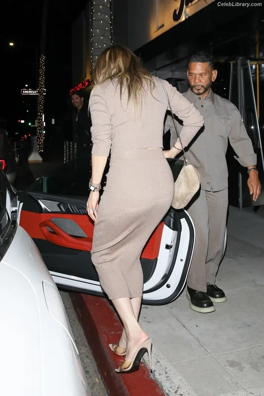 Jennifer Lopez photo 15 of 3409