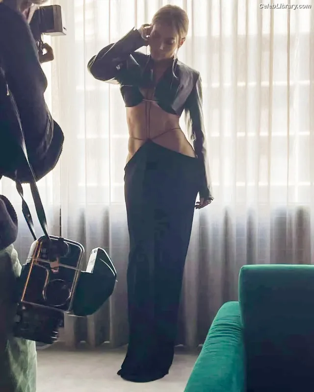 Jennifer Lopez photo 7 of 3409