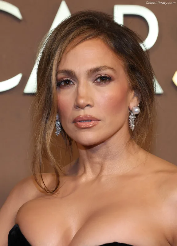 Jennifer Lopez photo 17 of 3409