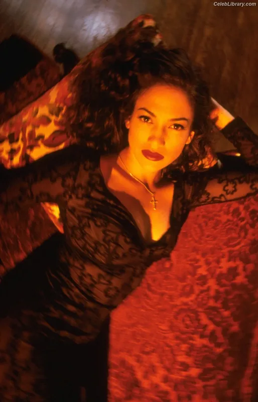 Jennifer Lopez photo 18 of 3409
