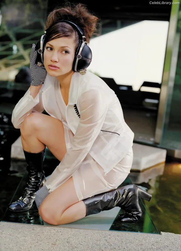 Jennifer Lopez photo 20 of 3409