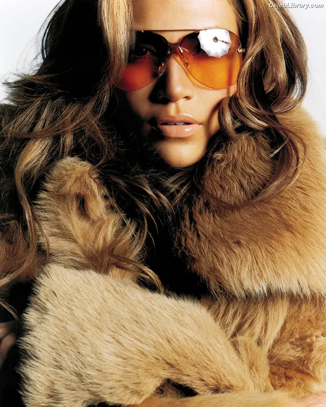 Jennifer Lopez photo 4 of 3409