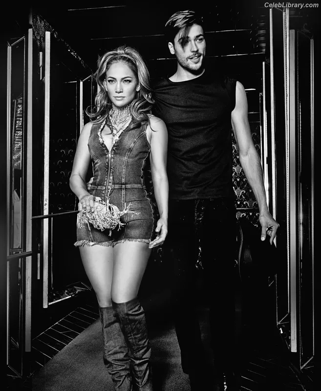 Jennifer Lopez photo 7 of 3409