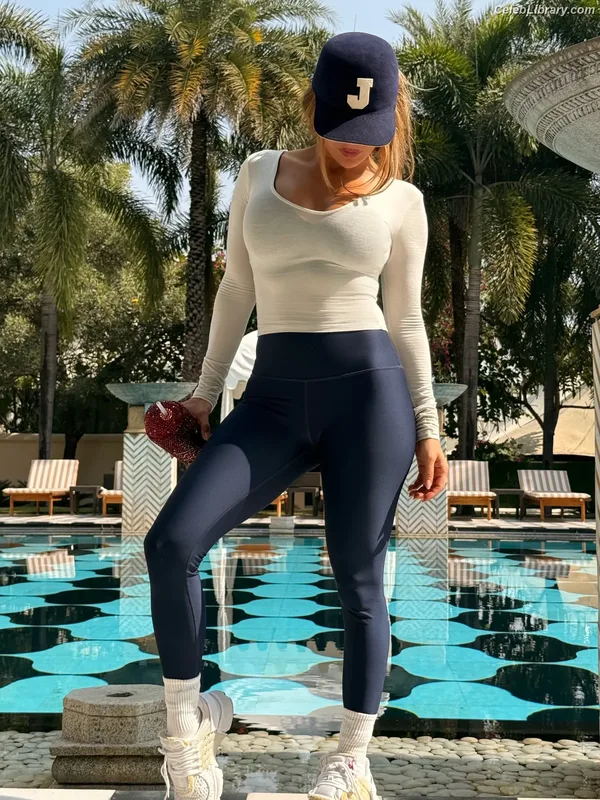 Jennifer Lopez photo 14 of 3409