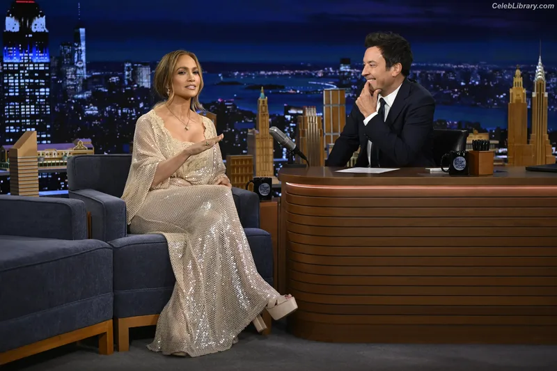 Jennifer Lopez photo 24 of 3409