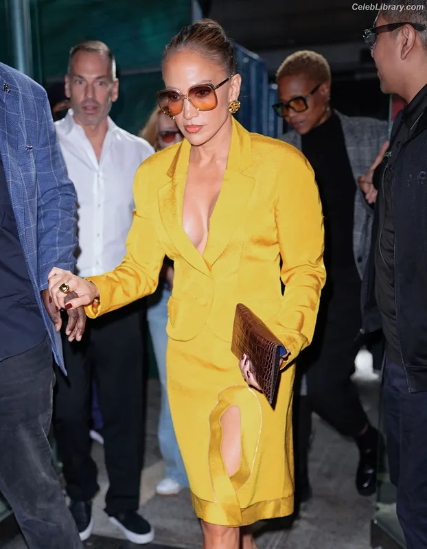 Jennifer Lopez photo 16 of 3409