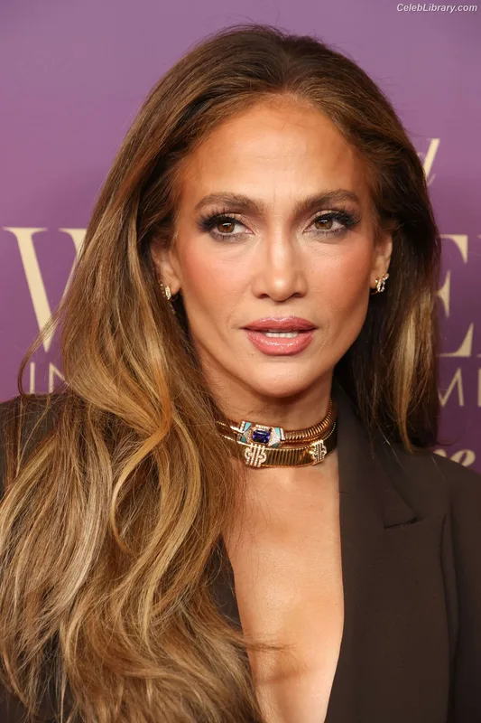 Jennifer Lopez photo 11 of 3409