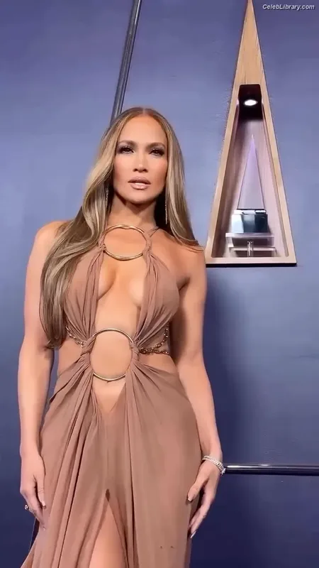 Jennifer Lopez photo 14 of 3409
