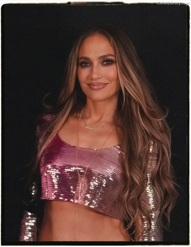 Jennifer Lopez photo 11 of 3409