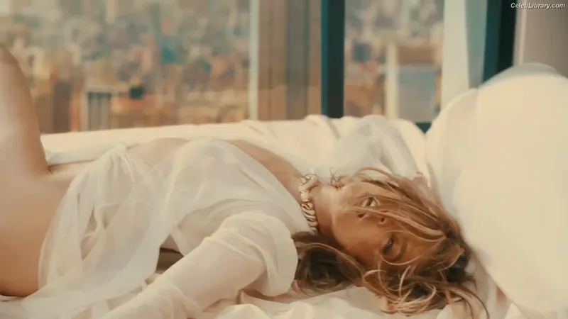 Jennifer Lopez photo 22 of 3409