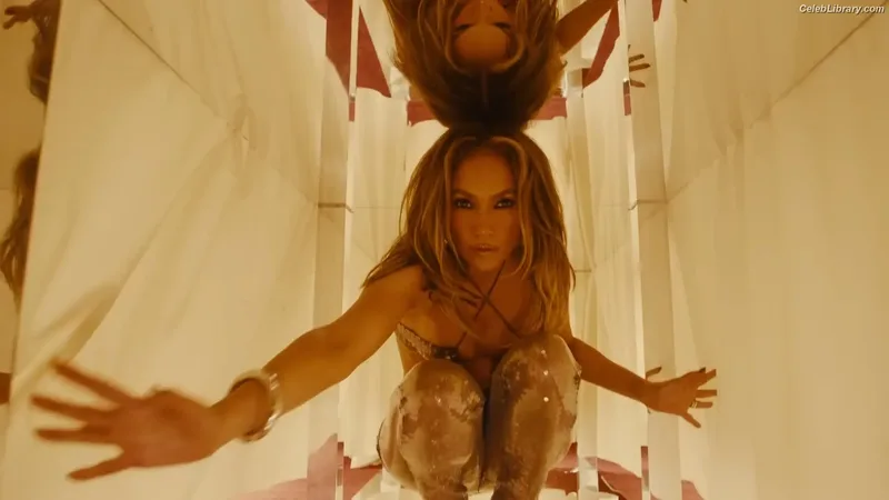 Jennifer Lopez photo 13 of 3409