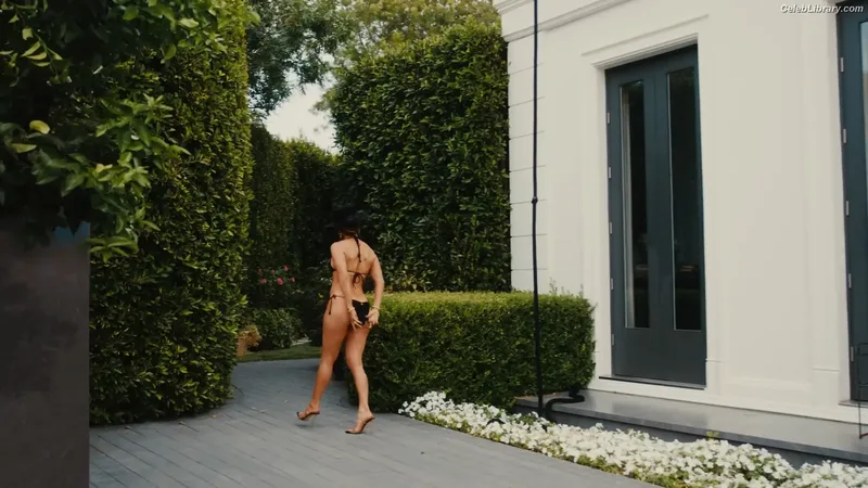Jennifer Lopez photo 6 of 3409