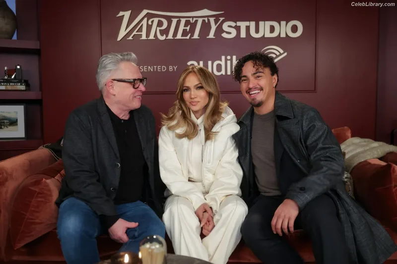 Jennifer Lopez photo 19 of 3409
