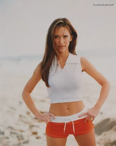 Jennifer Love Hewitt photo 16 of 520