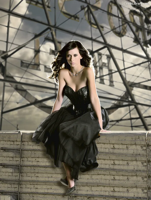 Jennifer Love Hewitt photo 17 of 519