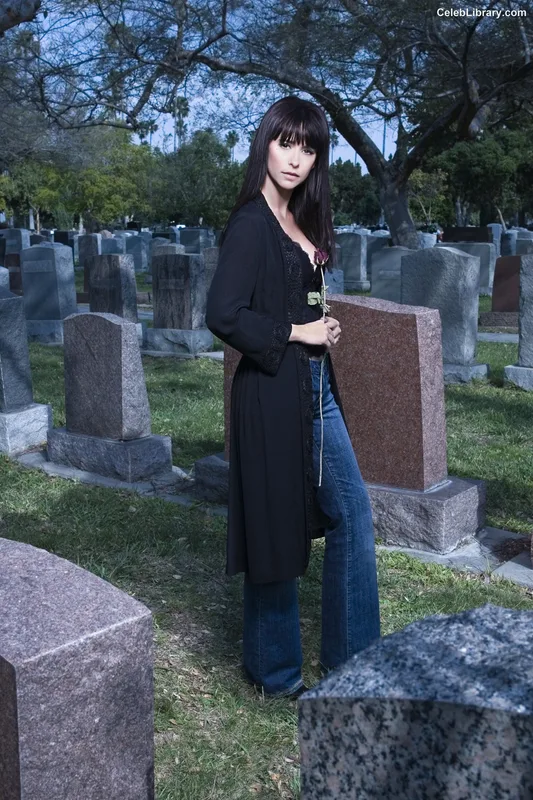 Jennifer Love Hewitt photo 19 of 519