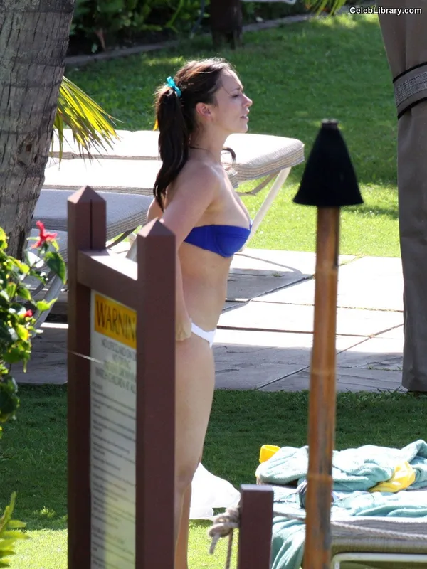 Jennifer Love Hewitt photo 2 of 519