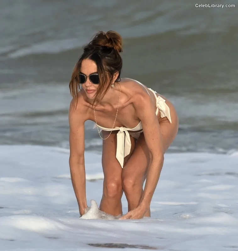 Jennifer Metcalfe photo 21 of 189