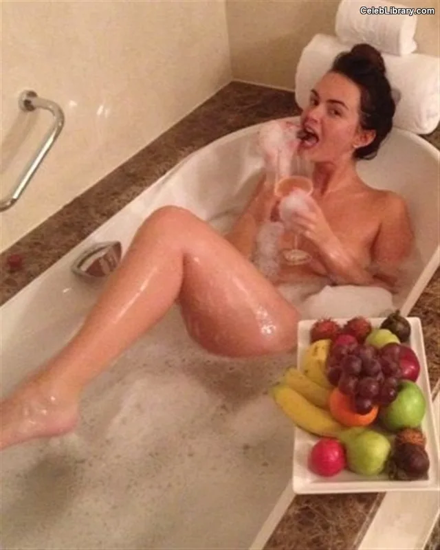 Jennifer Metcalfe photo 17 of 189