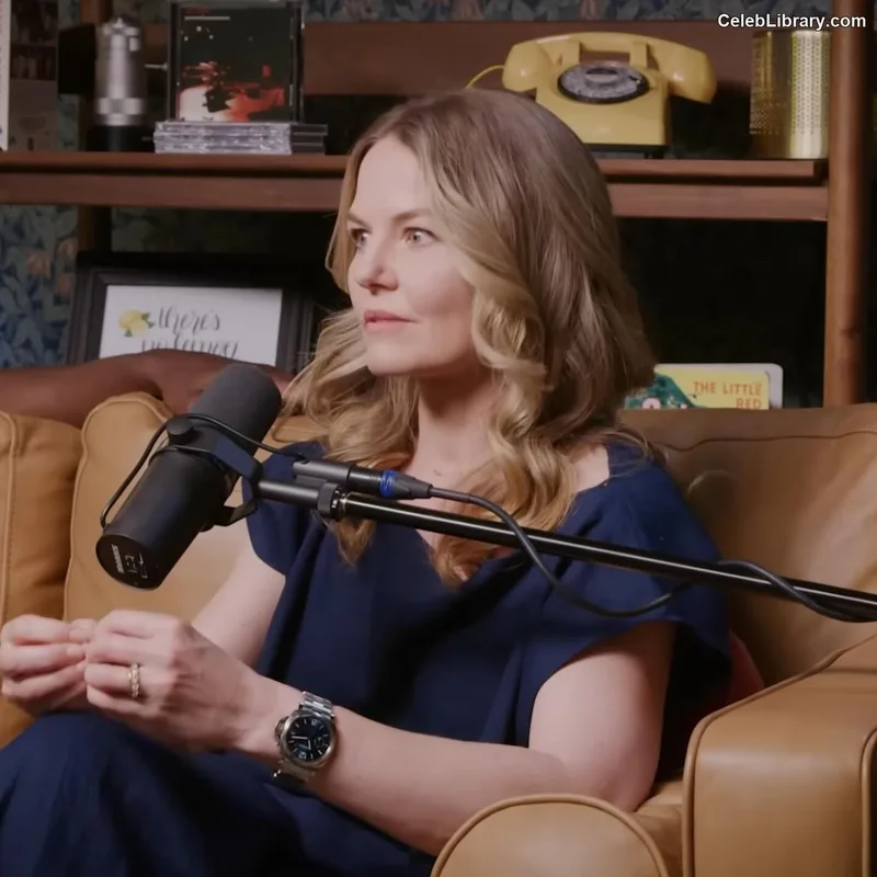 Jennifer Morrison photo 21 of 90