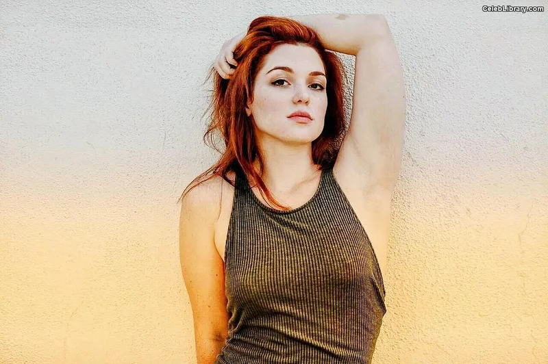 Jennifer Stone photo 3 of 40