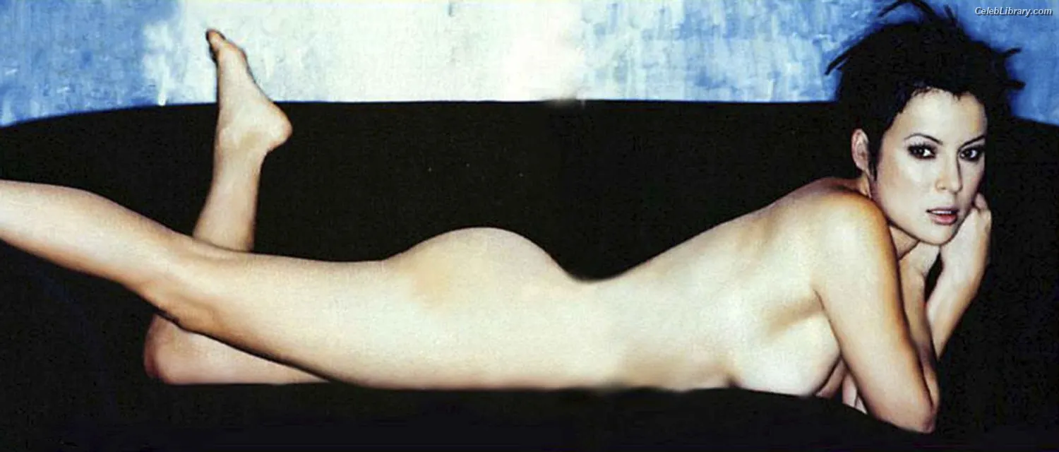 Jennifer Tilly photo 19 of 153