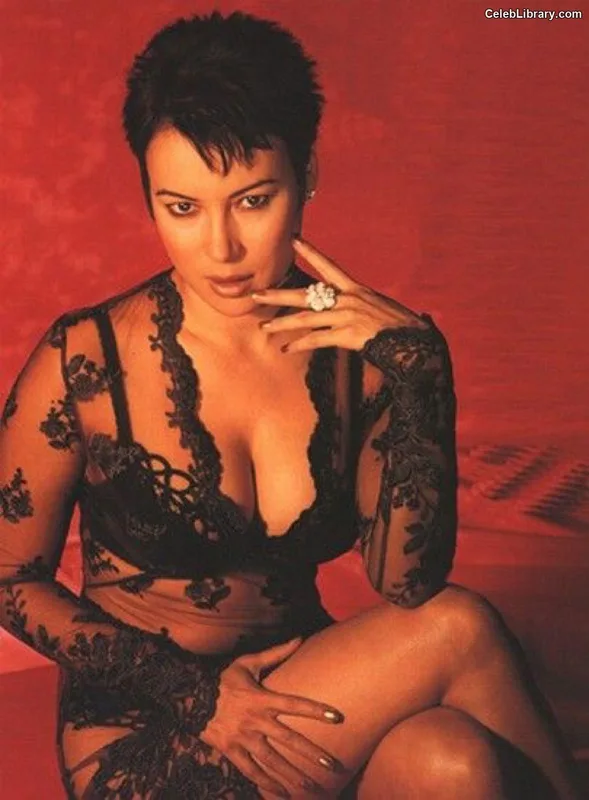 Jennifer Tilly photo 4 of 149