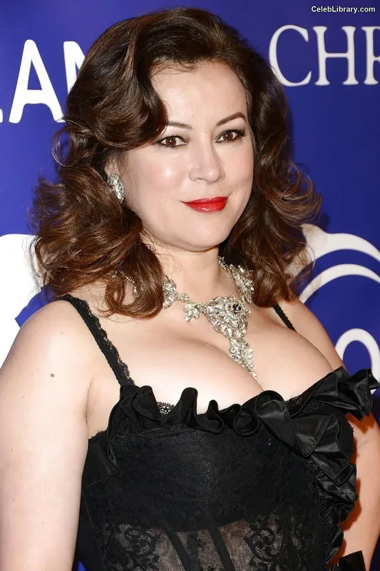 Jennifer Tilly photo 9 of 149