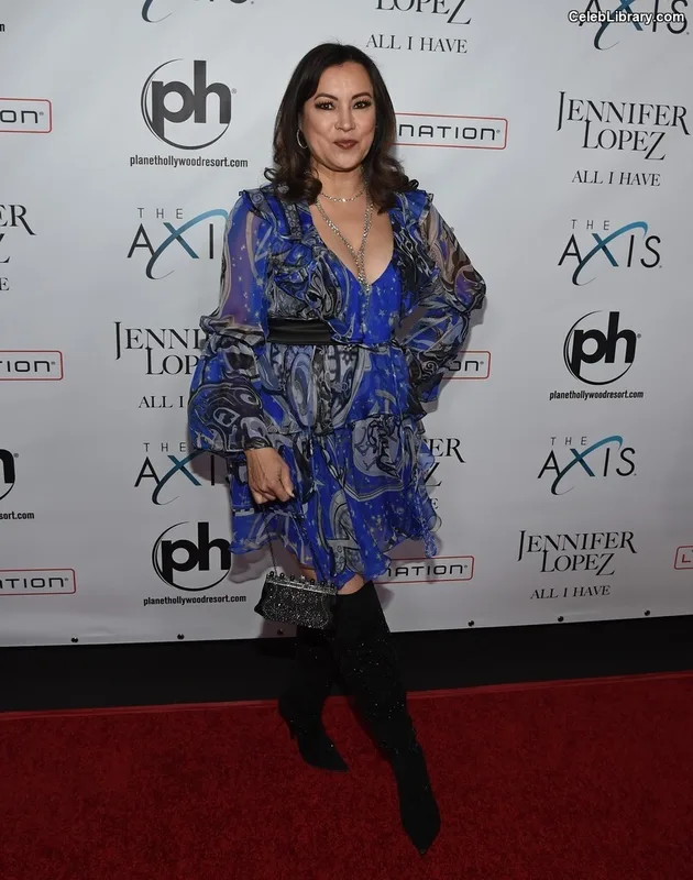 Jennifer Tilly photo 13 of 149