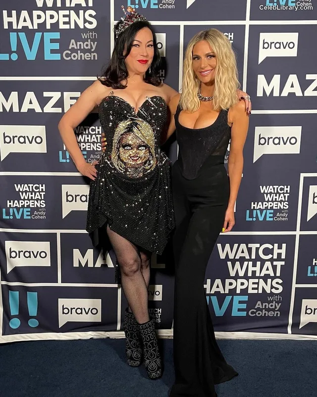 Jennifer Tilly photo 1 of 149