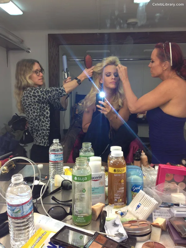 Jenny Mccarthy photo 1 of 107