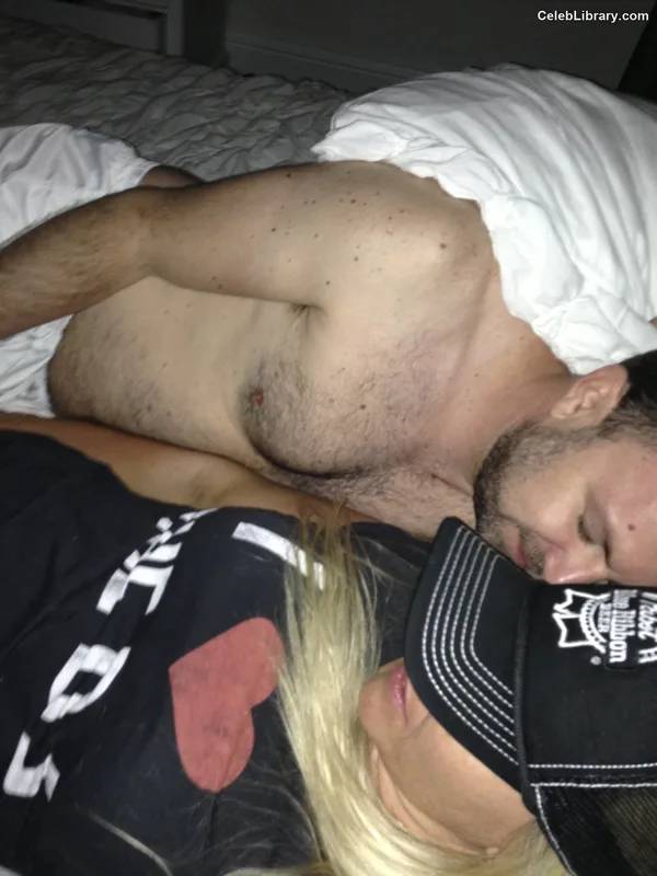Jenny Mccarthy photo 9 of 107