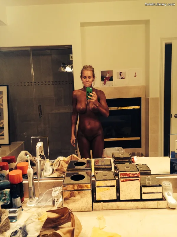 Jenny Mccarthy photo 23 of 107