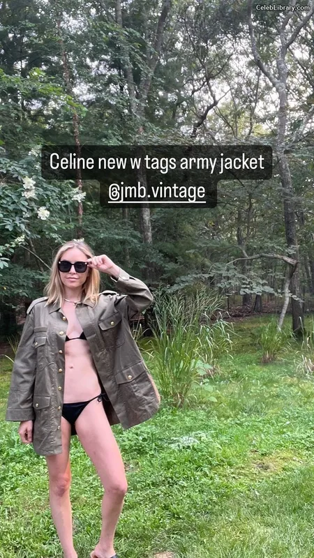 Jenny Mollen photo 11 of 184