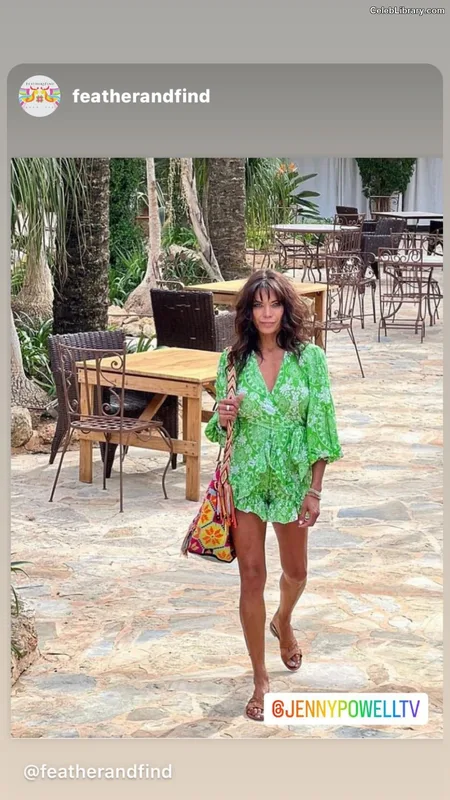 Jenny Powell photo 7 of 67