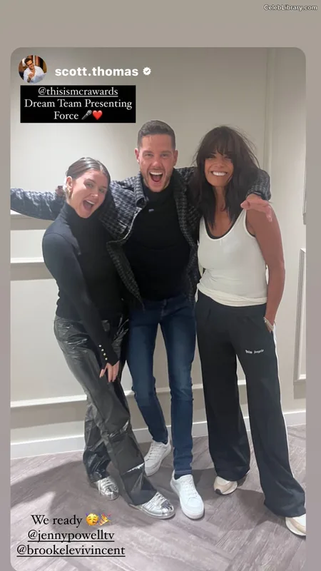 Jenny Powell photo 11 of 67