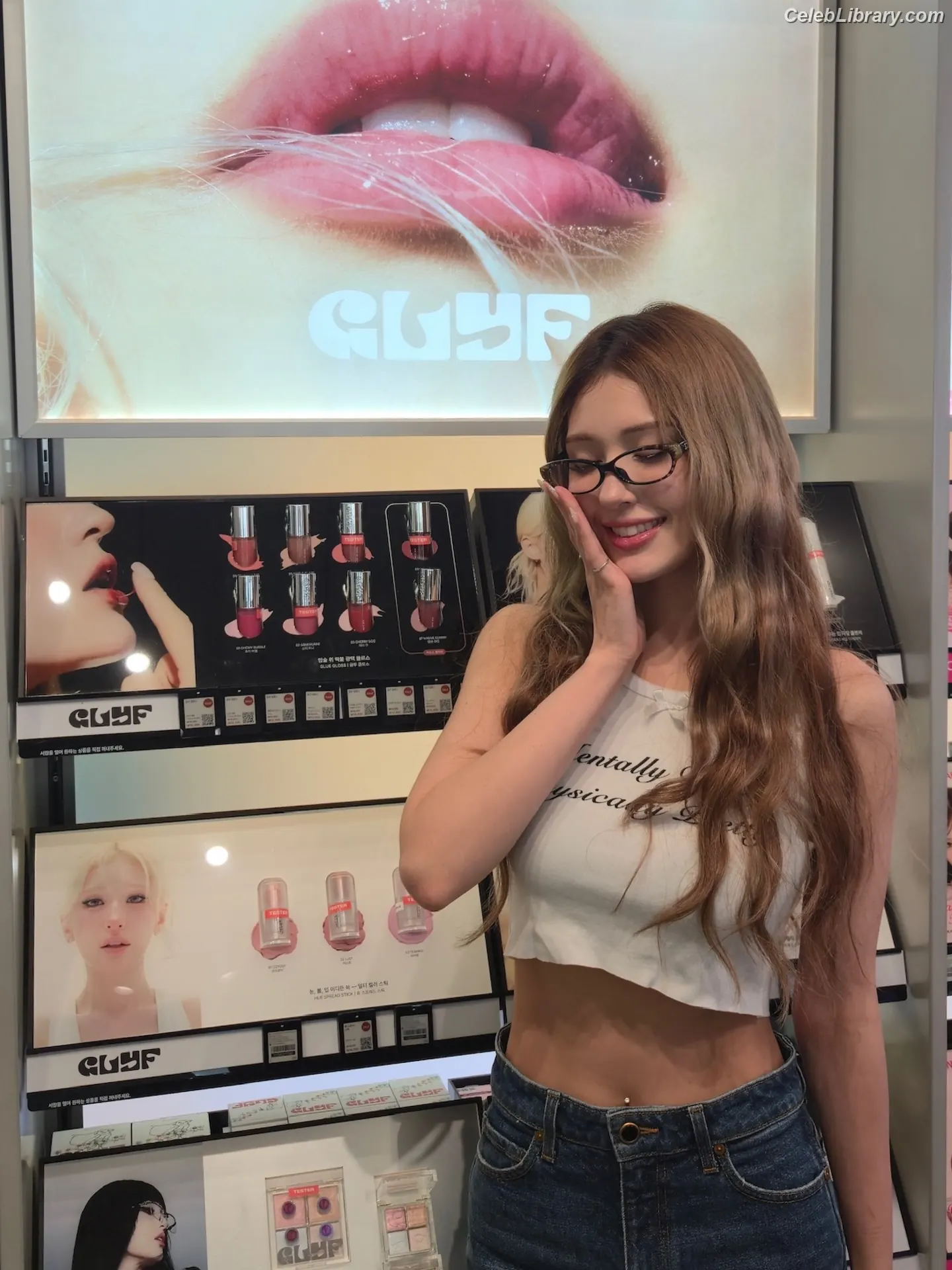 Jeon SomiENNIK SOMI photo 6 of 1234