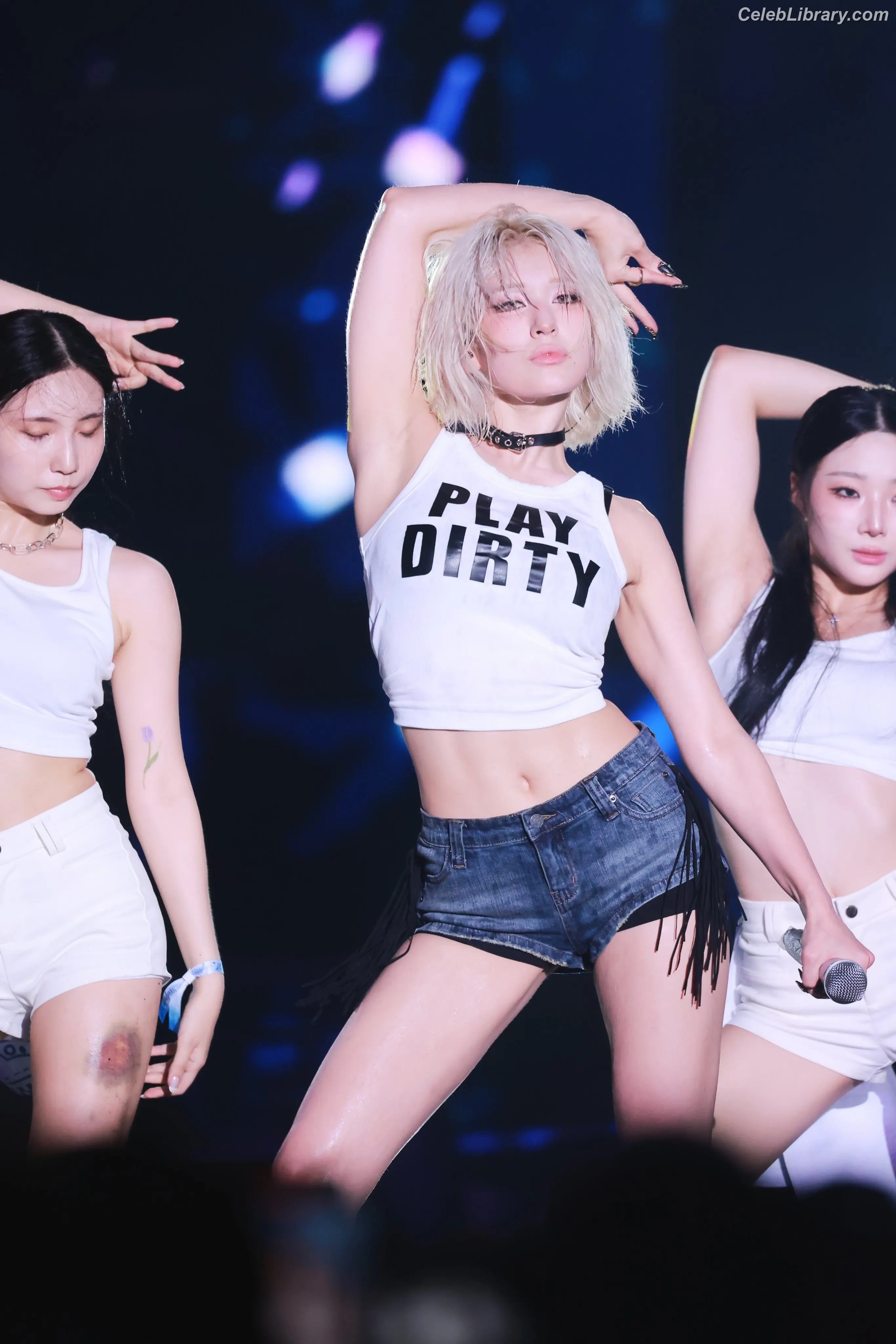 Jeon SomiENNIK SOMI photo 20 of 1234