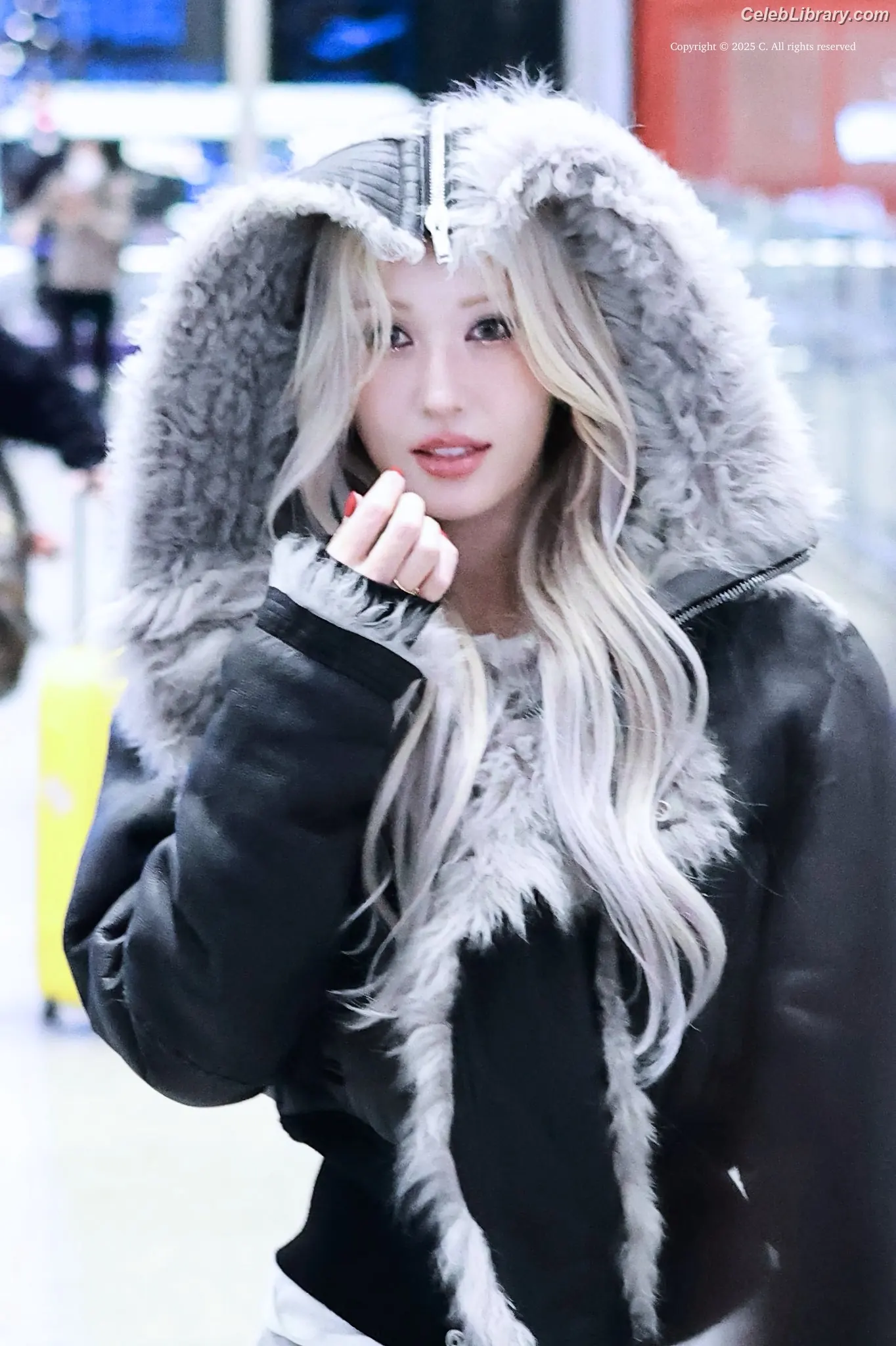 Jeon SomiENNIK SOMI photo 7 of 1234