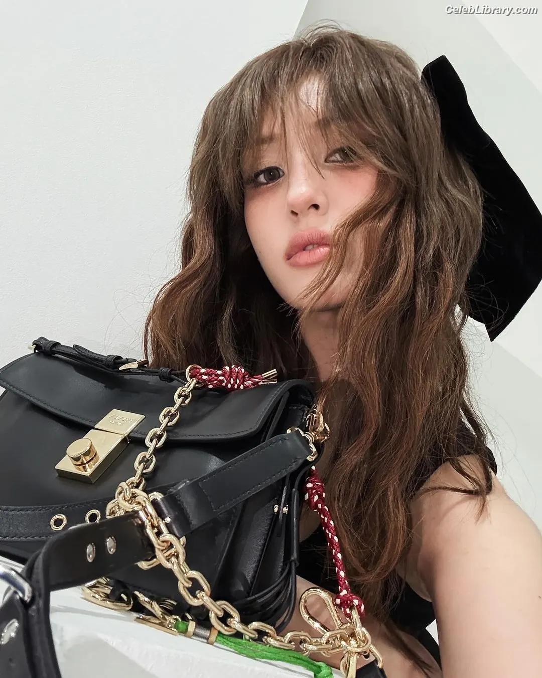Jeon SomiENNIK SOMI photo 5 of 1234